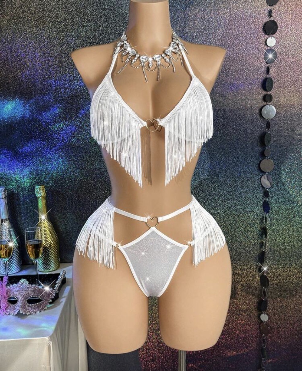 White Fringe Halter Two-Piece Set with Heart Ring Details 1