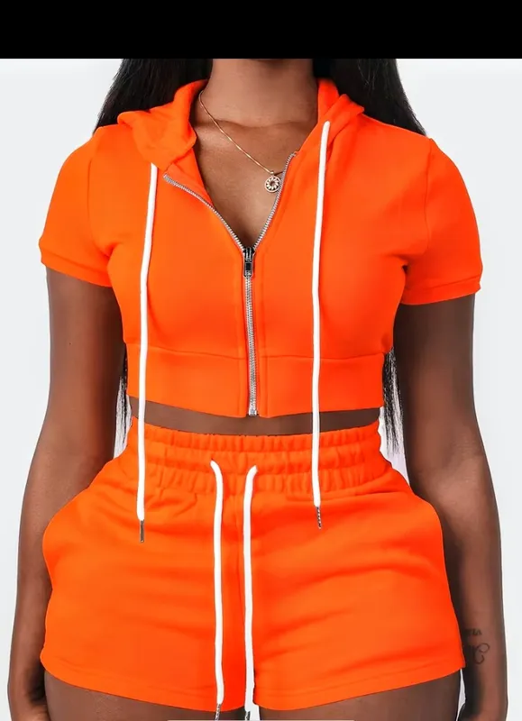 White Cropped Zip-Up Hoodie and Shorts Two-Piece Set 4