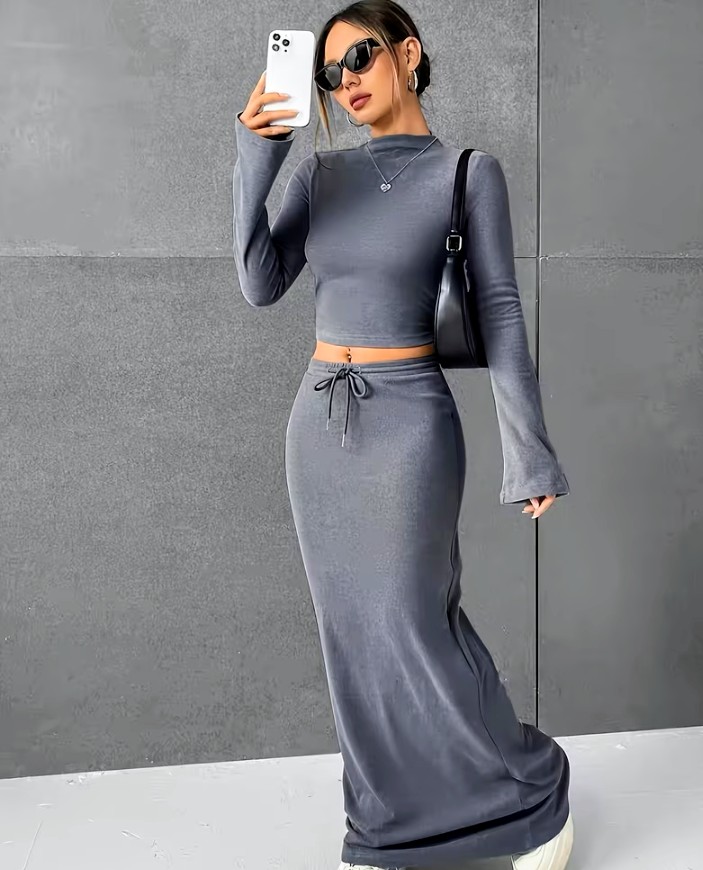 Grey Two-Piece Long Sleeve Crop Top and Maxi Skirt Set 2