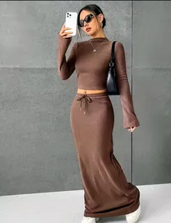Grey Two-Piece Long Sleeve Crop Top and Maxi Skirt Set 3